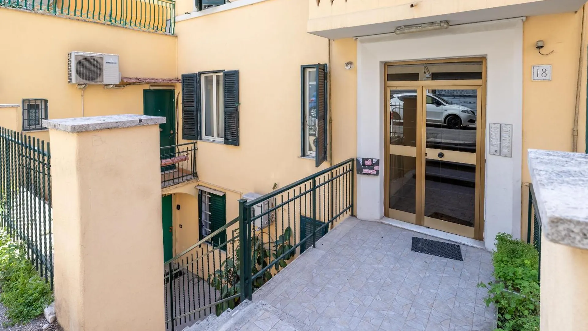 Lovely Home In Monteverde - With Private Garden Rome Italië